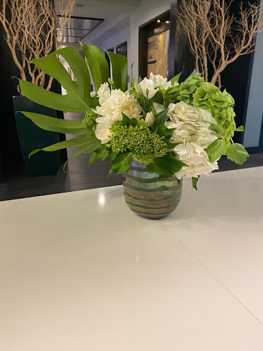 Florist «Tiger Lily Florist Inc.», reviews and photos, 131 Spring St, Charleston, SC 29403, USA