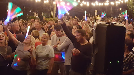 Grocery Store «Indianola Country Store & Deli», reviews and photos, 9175 NE Shore Dr, Indianola, WA 98342, USA