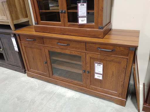 Furniture Store «Levin Furniture», reviews and photos, 23100 Broadway Ave, Oakwood, OH 44146, USA