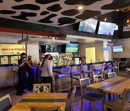 Holy Cow! Burger & Beer Joint - Chihuahua photo