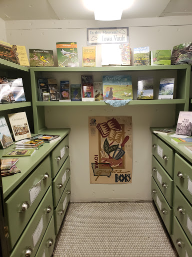 Book Store «Book Vault», reviews and photos, 105 S Market St, Oskaloosa, IA 52577, USA