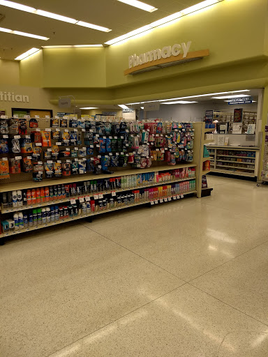 Supermarket «Hy-Vee», reviews and photos, 207 NE Englewood Rd, Kansas City, MO 64118, USA