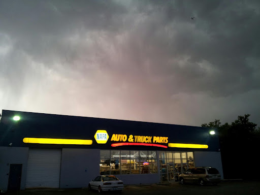 Auto Parts Store «NAPA Auto Parts - Genuine Parts Company», reviews and photos, 1225 W Roosevelt Rd, West Chicago, IL 60185, USA