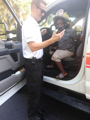 Auto Repair Shop «Tuffy Tire & Auto Service Center», reviews and photos, 308 Robert Smalls Pkwy, Beaufort, SC 29906, USA