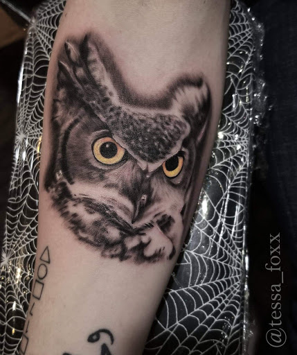 Explore brass knuckle tattoo ideas, creative tattoo ideas in Chattanooga, available at Inked Expressions North Tattoos