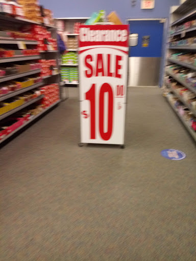 Pet Supply Store «Petco Animal Supplies», reviews and photos, 364 Randall Rd, South Elgin, IL 60177, USA