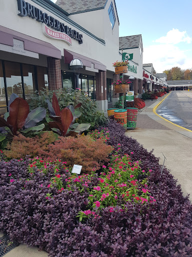 Shopping Mall «Crocker Park», reviews and photos, 228 Market St, Westlake, OH 44145, USA