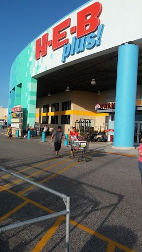 Grocery Store «H-E-B plus!», reviews and photos, 1145 Waldron Rd, Corpus Christi, TX 78418, USA
