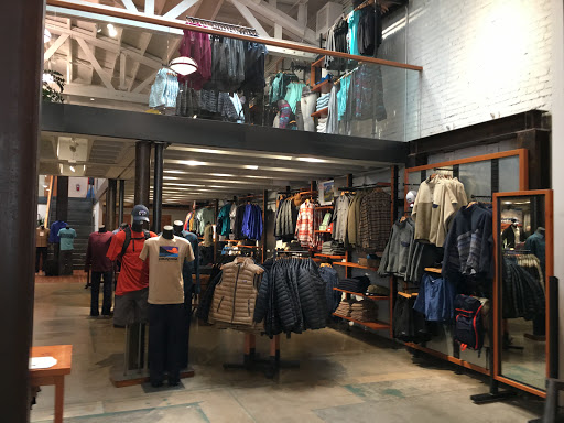 Clothing Store «Patagonia Santa Monica», reviews and photos, 1344 4th St, Santa Monica, CA 90405, USA
