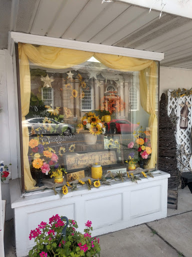 Flowers by Evelyn, 92 E Main St, Westminster, MD 21157, USA, 