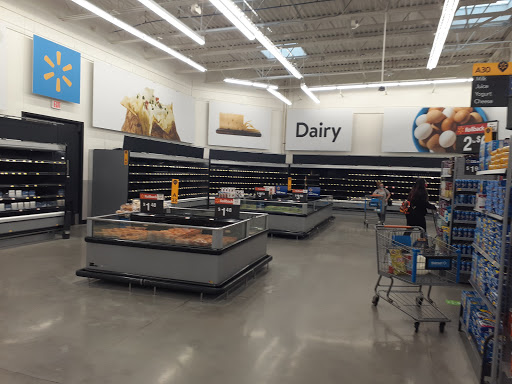 Department Store «Walmart Supercenter», reviews and photos, 638 Quequechan St, Fall River, MA 02721, USA