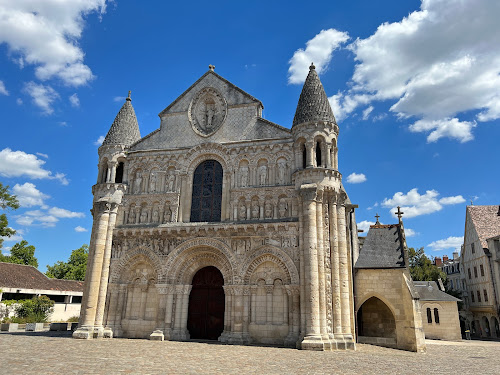 Église Notre-Dame-la-Grande à Poitiers
