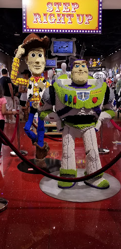 Toy Store «Disney Store», reviews and photos, 400 S Baldwin Ave, Arcadia, CA 91007, USA