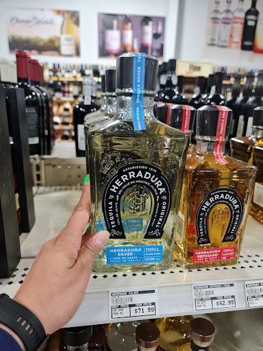 Liquor Store «Honey Creek Package Store», reviews and photos, 1120 NorTec Dr SE, Conyers, GA 30013, USA