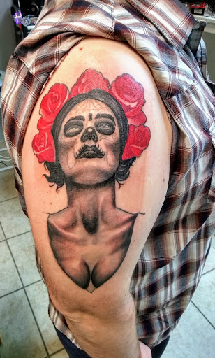 Explore twin sister tattoo ideas, creative tattoo ideas in El Paso, available at Santa Rosa Tattoo Studio