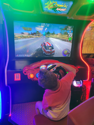 Bowling Alley «Stars and Strikes Family Entertainment Center», reviews and photos, 1700 Winder Hwy NE #100, Dacula, GA 30019, USA