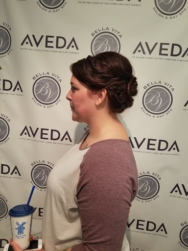 Beauty Salon «Bella Vita Salon & Day Spa», reviews and photos, Bella Vita Salon & Day Spa, 285 Liberty St NE #130, Salem, OR 97301, USA