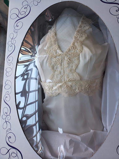 Dry Cleaner «VENICE BEACH CLEANERS», reviews and photos, 1718 Main St, Venice, CA 90291, USA