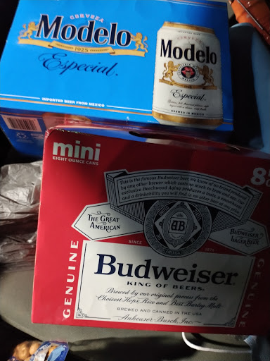 Liquor Store «Cigarette City Liquors», reviews and photos, 6250 Harlem Ave, Summit, IL 60501, USA