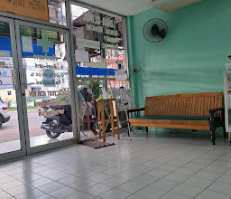 Loma Clinic photo