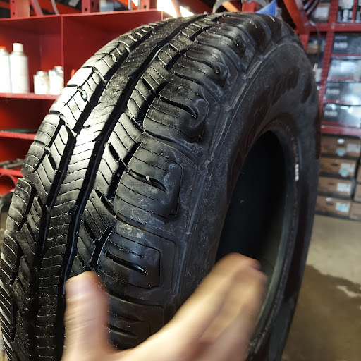 Tire Shop «Discount Tire Store - Howell, MI», reviews and photos, 3480 E Grand River Ave, Howell, MI 48843, USA