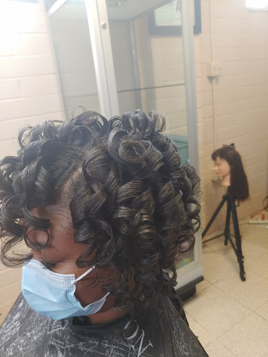 Hair Salon «Dominican Hair Salon», reviews and photos, 4409 N Tryon St G, Charlotte, NC 28213, USA