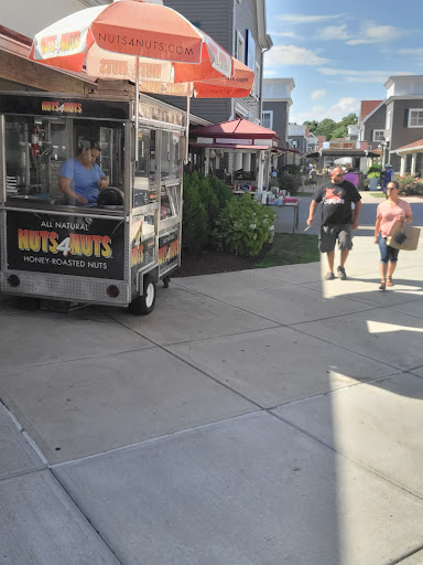 Shopping Mall «Clinton Crossing Premium Outlets», reviews and photos, 20 Killingworth Turnpike, Clinton, CT 06413, USA