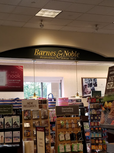 Book Store «Barnes & Noble», reviews and photos, 19401 Alderwood Mall Pkwy, Lynnwood, WA 98036, USA