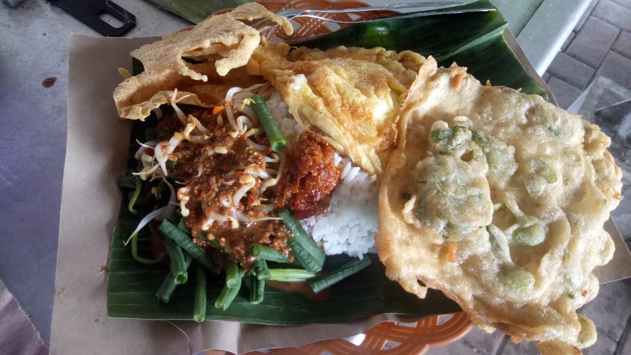 Gambar Nasi Pecel Mendoan & Nasi Bali Mas Apoy