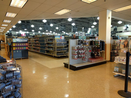 Computer Store «Micro Center», reviews and photos, 730 Memorial Dr, Cambridge, MA 02139, USA