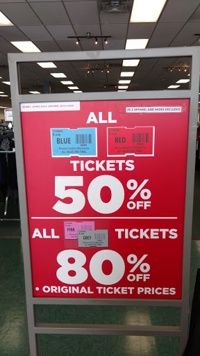 Discount Store «Discount Fashion Warehouse Dublin», reviews and photos, 6599 Dublin Center Dr, Dublin, OH 43017, USA