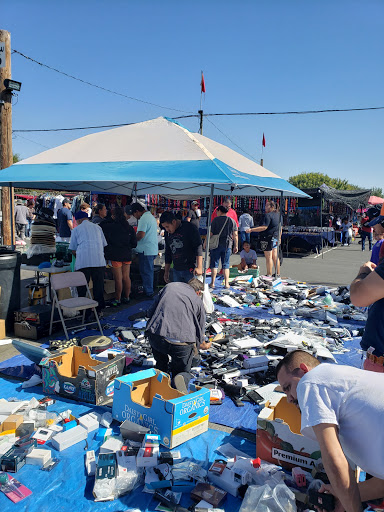 Cherry Avenue Auction image