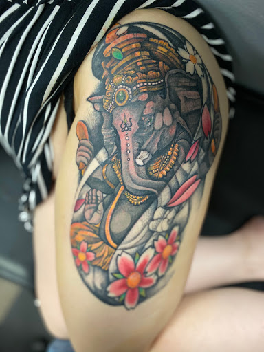 Tattoo Shop «Body Language Custom Tattoo», reviews and photos, 13781 E Colonial Dr, Orlando, FL 32826, USA