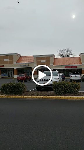 GameStop, 207 Glen Cove Rd STE B, Carle Place, NY 11514, USA, 