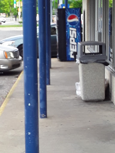 Laundromat «Soaps & Suds», reviews and photos, 2200 Todds Ln, Hampton, VA 23666, USA