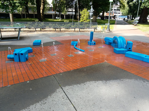 Park «Holladay Park», reviews and photos, NE Holladay St & NE 11th Ave, Portland, OR 97232, USA