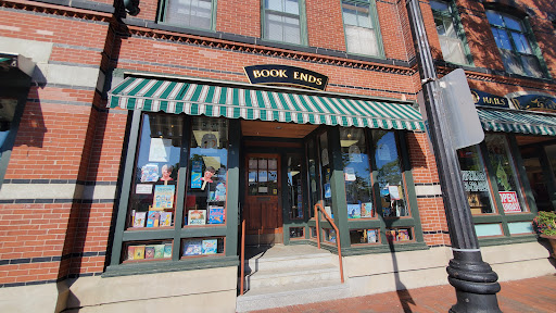 Book Ends, 559 Main St, Winchester, MA 01890, USA, 