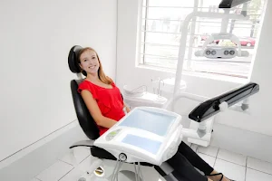 Sweet Smile Clinica Dental image