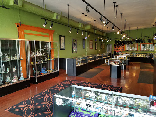 Tobacco Shop «Clown Glass», reviews and photos, 2114 Lyndale Ave S, Minneapolis, MN 55405, USA