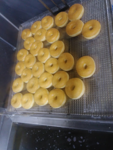 Donut Shop «6th Street Donut», reviews and photos, 1002 W 6th St, Irving, TX 75060, USA