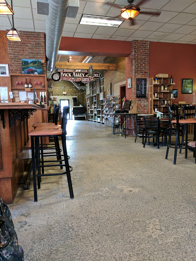 Wine Bar «Wine Guyz», reviews and photos, 122 King St, La Crosse, WI 54601, USA