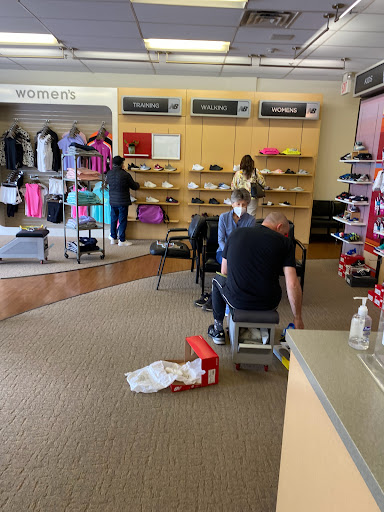 Shoe Store «New Balance Westchester», reviews and photos, 350 Tarrytown Rd, White Plains, NY 10607, USA