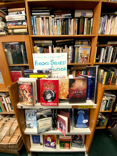 Book Store «Treehorn Books», reviews and photos, 625 4th St, Santa Rosa, CA 95404, USA