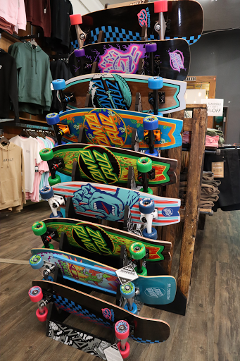 Snowboard Shop «The Vault - Snowboards & Skateboards», reviews and photos, 227 G St, Davis, CA 95616, USA
