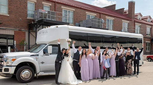Dayton Limousine & Party Bus | Luxury Party Bus & Limo Service