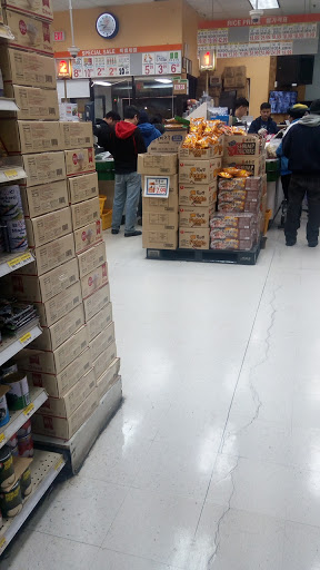 Korean Grocery Store «Korean Korner», reviews and photos, 12207 Veirs Mill Rd, Silver Spring, MD 20906, USA