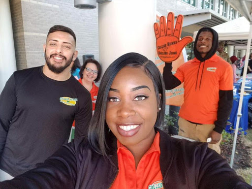 Moving Company «College Hunks Hauling Junk and Moving», reviews and photos, 39 Davenport St, Stamford, CT 06902, USA