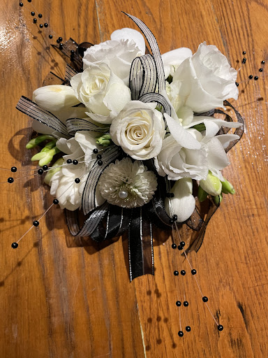 Florist «Paragon Flowers West», reviews and photos, 323 Walnut St, St Charles, IL 60174, USA