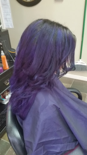 Beauty Salon «Little Red Dress Salon & Boutique», reviews and photos, 21515 WA-410, Bonney Lake, WA 98391, USA