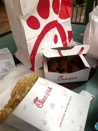 Fast Food Restaurant «Chick-fil-A», reviews and photos, 434 Woodbridge Center Dr, Woodbridge, NJ 07095, USA